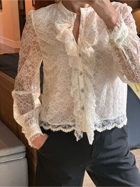 NWT BCBG Delicate White Lace Ruffle Front Blouse